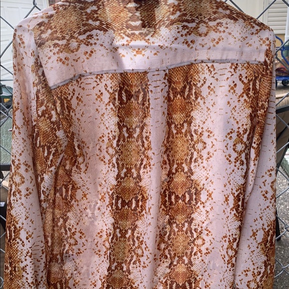 Python print button down shirt - Picture 2 of 4